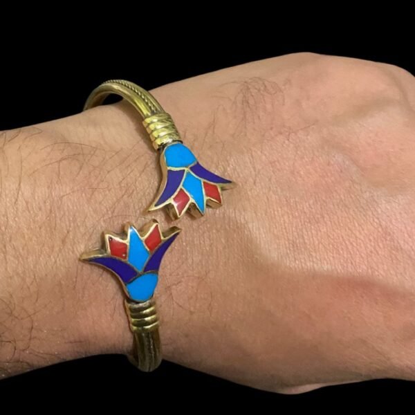 A set of rings, bracelets and a necklace in the shape of Sekhmet - Image 4