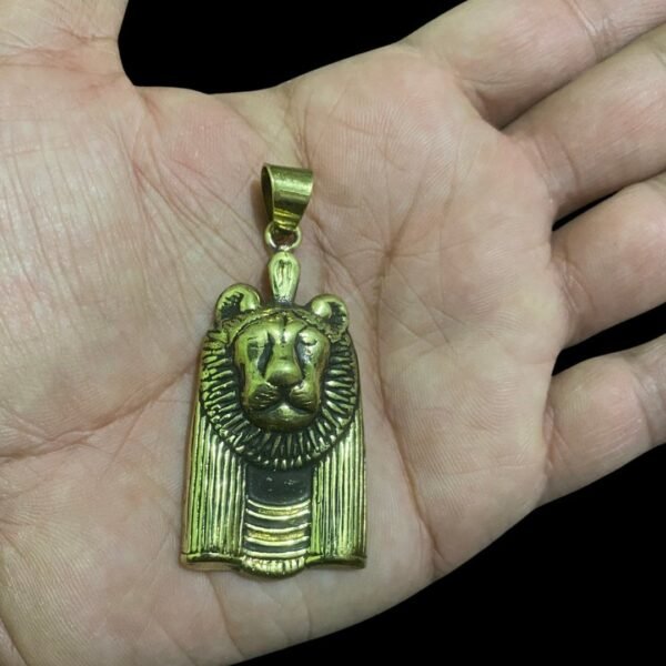A set of rings, bracelets and a necklace in the shape of Sekhmet - Image 5