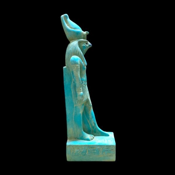 The statue of Horus touches the heart in a striking and beautiful color - Image 4