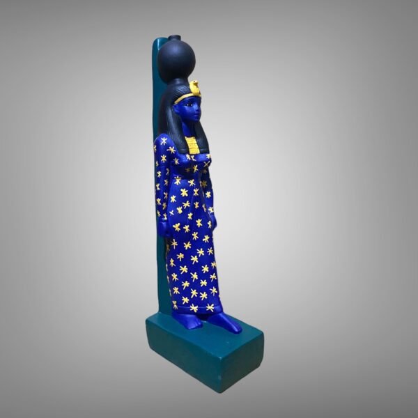 The Nut Statue is a very special and unique Handmade - Image 5