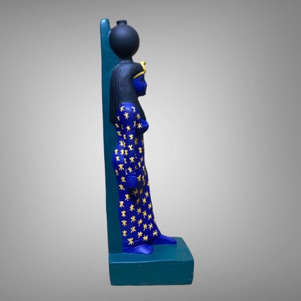 The Nut Statue is a very special and unique Handmade - Image 6